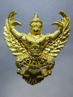 (655) องค์พญาครุฑ เนื้อทองคำ พิมพ์เล็ก รุ่นมหาเศรษฐี วัดโพธิ์ทอง หมายเลข 655 ยุคแรก หายากสุดๆ