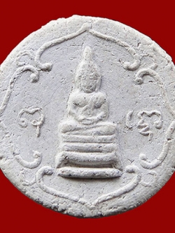 (5) พระจันลอย รุ่นแรก ปี 2507 หลังยันต์เฑาะว์ เนื้อผงพุทธคุณ