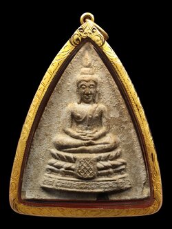 กลีบบัวใหญ่ หลวงปู่โต๊ะ วัดประดู่ฉิมพลี เลี่ยมทอง ครบน้ำมนต์คลาสสิกๆ