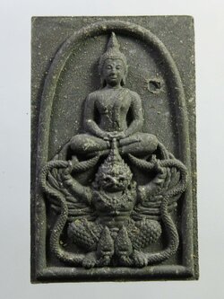 (21) พระสมเด็จทรงครุฑ หลวงปู่ผาด วัดไร่ ปี 2554 เนื้อว่านกากยายักษ์