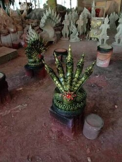 พญานาค 5 เศียร สีเขียว