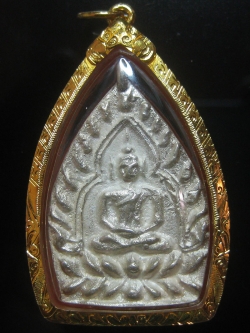 (4914) เจ้าสัว 4 วัดกลางบางแก้ว เนื้อเงิน พิมพ์ใหญ่ พร้อมเลี่ยมทองแท้ 80%