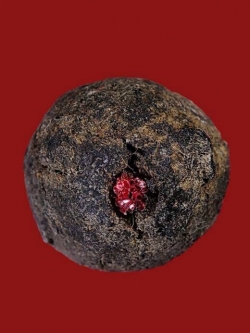 เม็ดประคำหลวงปู่่ทิม ยุคแรก เอ็นแดง สวยมากครับ