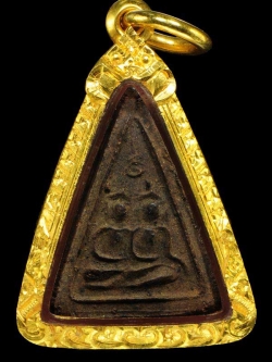 พลายคู่ หลวงปู่แก้ว เกสาโร พิมพ์เล็ก เนื้อผงจินดามณี ปี2519 สภาพสวย