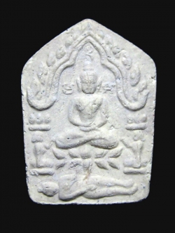 (12) พระขุนแผนผงพรายกุมารรุ่นสากหัก พิมพ์เล็ก เนื้อขาว สภาพสวยเดิมๆ