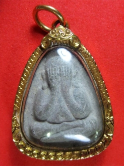 พระปิดตาเนื้อผงใบลานหลวงปู่โต๊ะ วัดประดู่ฉิมพลี "รุ่นปลดหนี้ พิมพ์หลังยันต์นะ" ปี 2521 ..สภาพสวยเดิม