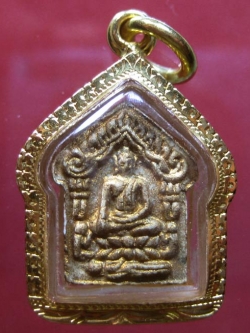 ขุนแผนผงพรายกุมาร รุ่นแรก ปี 2530 " นะอกแตก " พิมพ์เล็ก ทาทอง ฝังตะกรุดทองแดง เลี่ยมทองพร้อมใช้