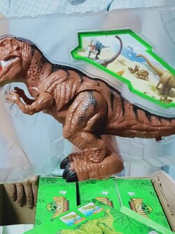 ทีเร็กซ์เดินได้คละสี ของเล่น ของเล่นสัตว์ดึกดำบรรณ ของเล่นใส่ถ่านเดินได้ ของเล่นไดโนเสาร์