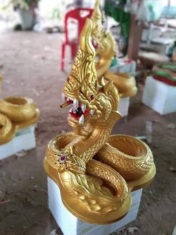 พญานาค สีทอง รุ่นดูดทรัพย์เงินล้าน