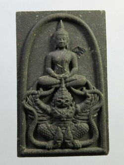 (20) พระสมเด็จทรงครุฑ หลวงปู่ผาด วัดไร่ ปี 2554 เนื้อว่านกากยายักษ์