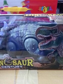 ไดโนเสาร์มีแผงที่คอมีไฟ+มีเสียง