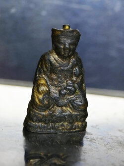 (5) รูปหล่อ ไต้ฮงกง รุ่น2 พิมพ์หมวกกลึง นิยม เนื้อทองเหลือง (ทองผสม)