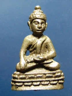 (5) พระชัยวัฒน์บรมจักรพรรดิ์ เนื้อนวะแก่ชนวนพระกริ่งชินบัญชร2517