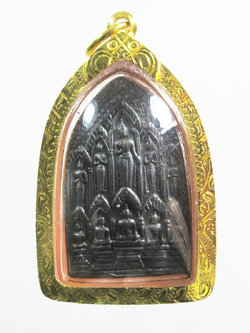 [17] พระเจ้า ""สิบทัศน์ "" หลวงพ่อเงิน วัดดอนยายหอม สร้างปี 2512 พิมพ์เล็ก บล๊อคสายฝน (นิยม) สภาพเดิมๆ เลี่ยมกรอบทอง พร้อมบัตรรับรอง