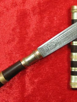 (10) มีดหมอหลวงพ่อคูณ วัดบ้านไร่ ปี 36 (ด้ามไม้ฝักไม้) ออกที่วัดประโดก อ.เมืองนครราชสีมา ปี 2536