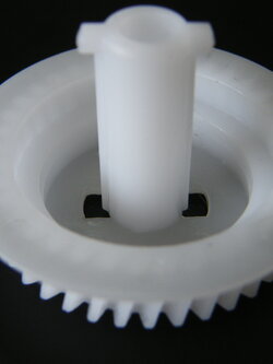 LM5043001 Developer Joint Drive Gear BROTHER DCP-8060/DN/8065/DN/8080DN/8085DN/HL-5240/L/5250DN/5270DN/5350/5370 700 กรัม
