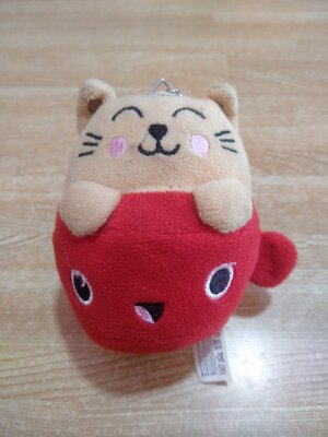 พวงกุญแจตุ๊กตาผ้าตัวแมว