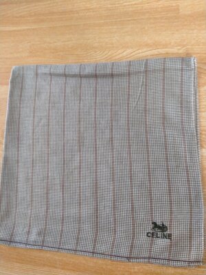 ผ้าเช็ดหน้าแบรนด์มือ2 CELINE